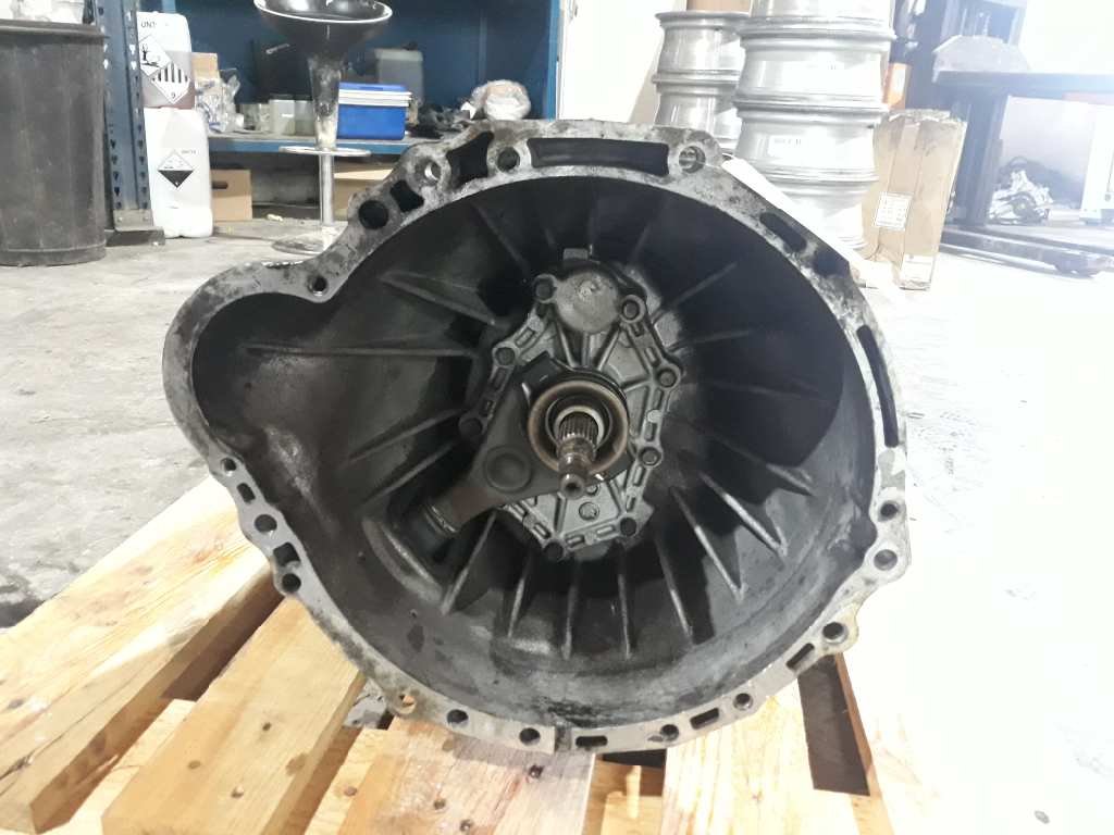 NISSAN Gearbox TD25TI 18781176