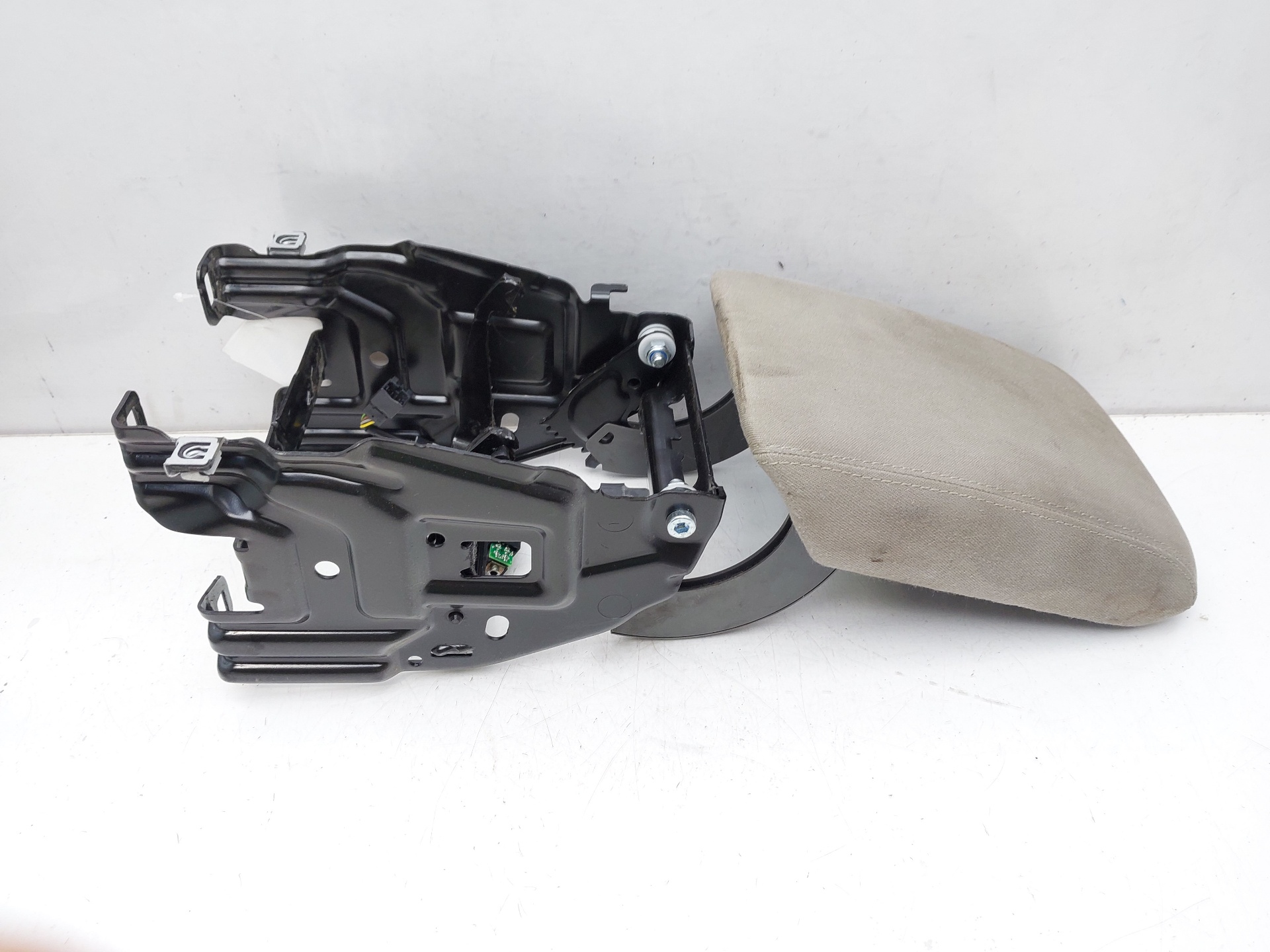 AUDI A5 8T (2007-2016) Armrest 8K0864283 20697304