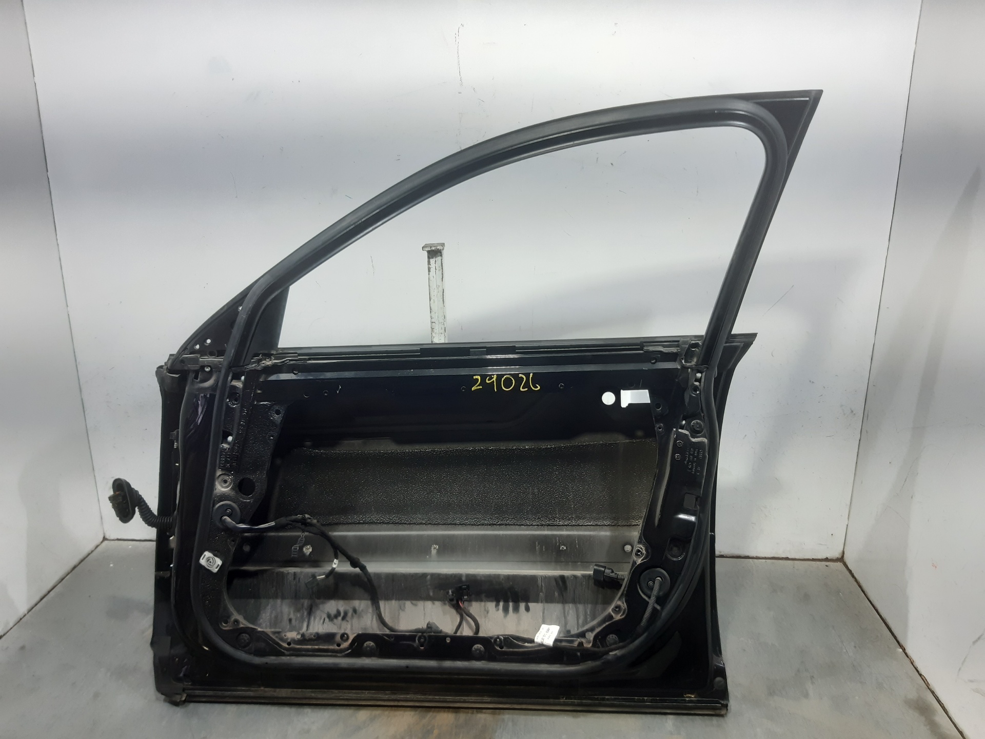 VAUXHALL A8 D3/4E (2002-2010) Front Right Door 4E0831052C 24119413