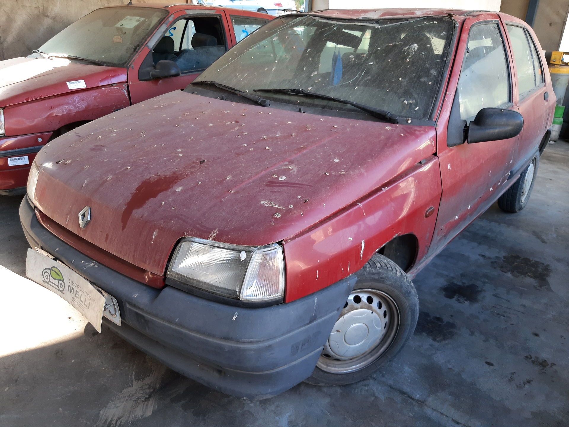 RENAULT Clio 1 generation (1990-1998) Aušinimo radiatorius 7700806575B 22445871