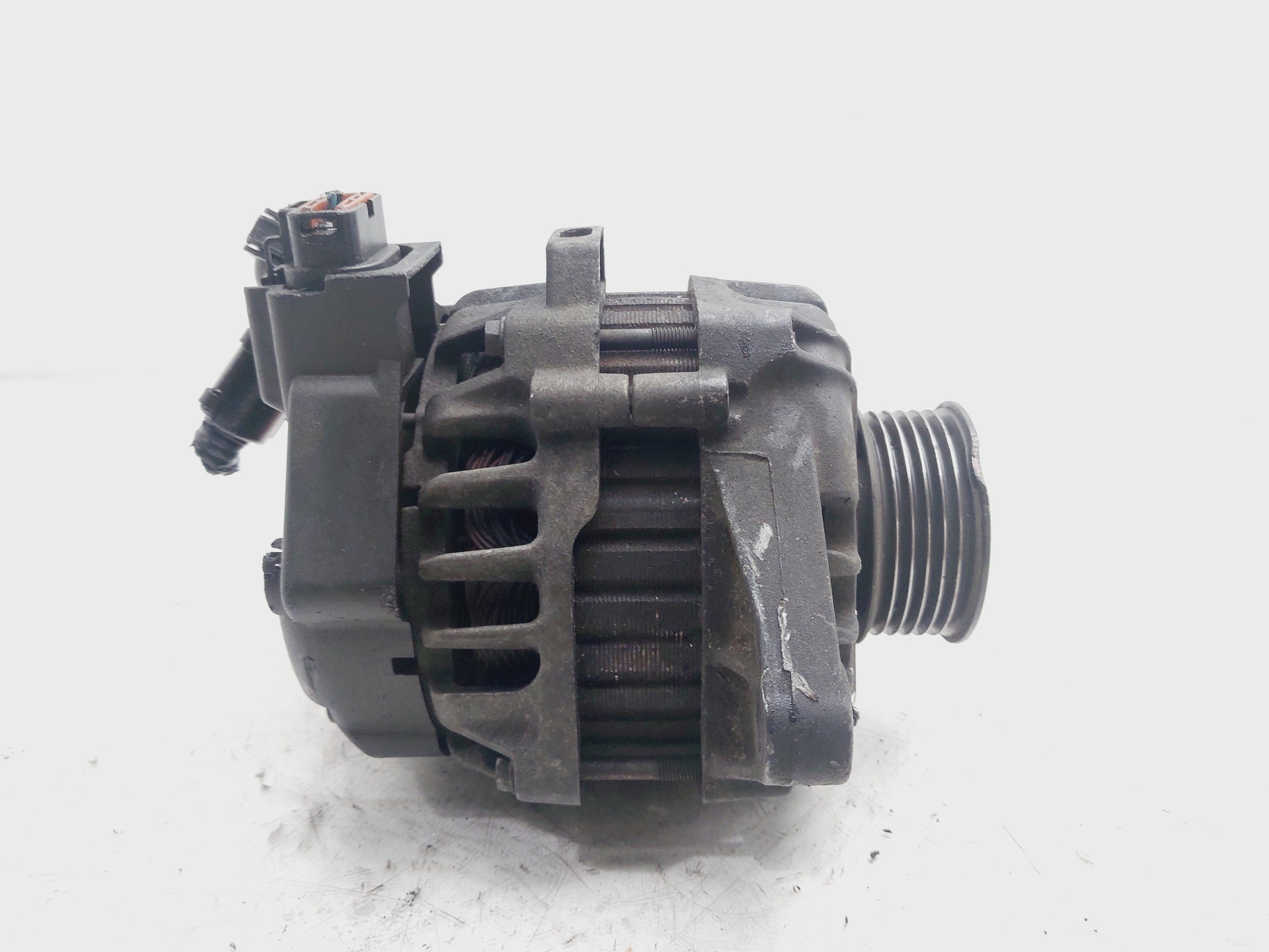 KIA Cee'd 1 generation (2007-2012) Alternator 373002B101 25784357