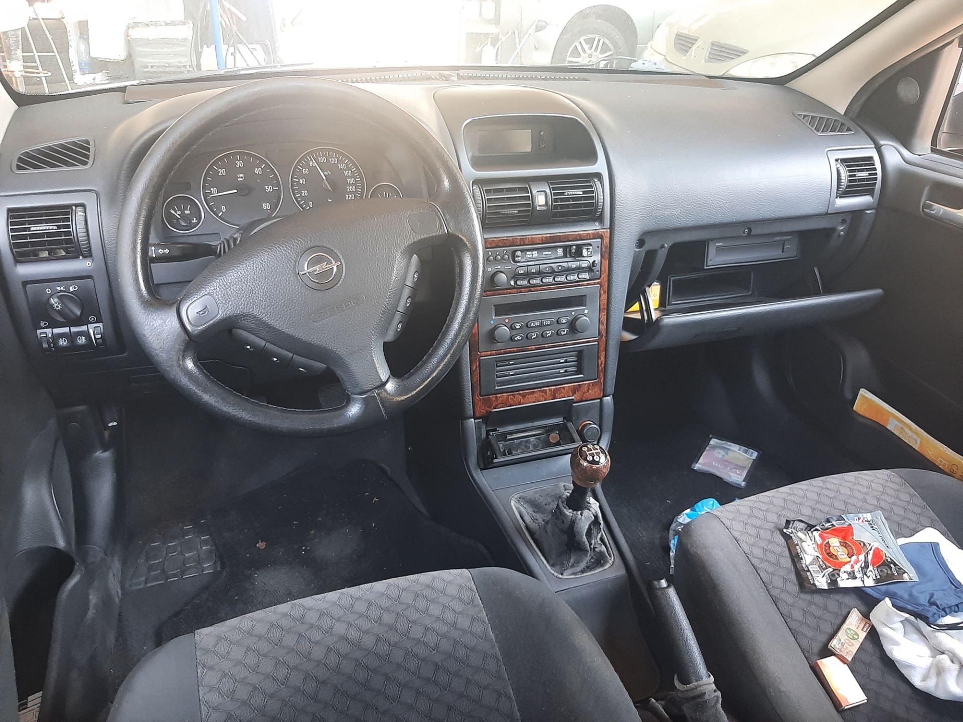 MAZDA 323 BA (1994-2000) Коробка передач 5495775 25654071