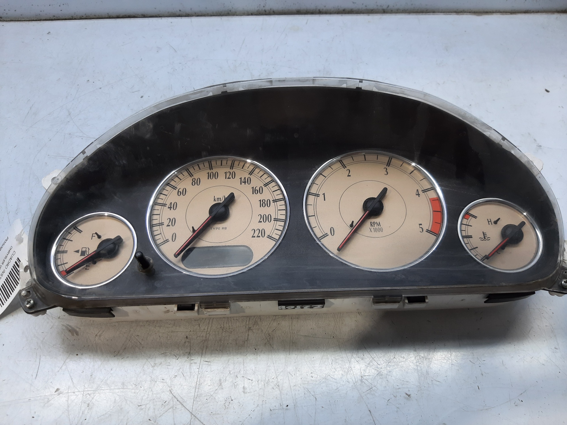 CHRYSLER Voyager 4 generation (2001-2007) Speedometer P05082528AC 27272564