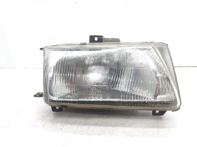 SEAT Cordoba 1 generation (1993-2003) Front Right Headlight 6K1941016L 18576877