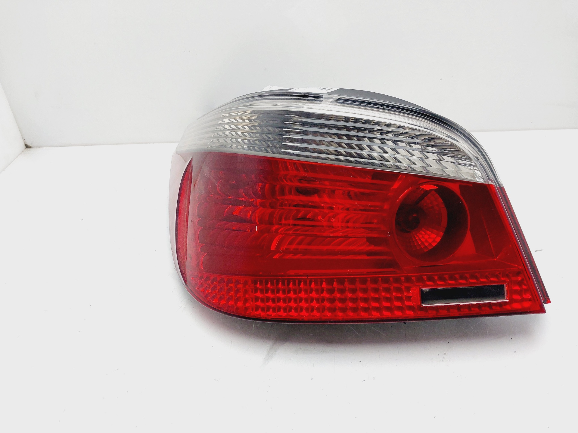 BMW 5 Series E60/E61 (2003-2010) Задна лява задна светлина 63217361591 25303769