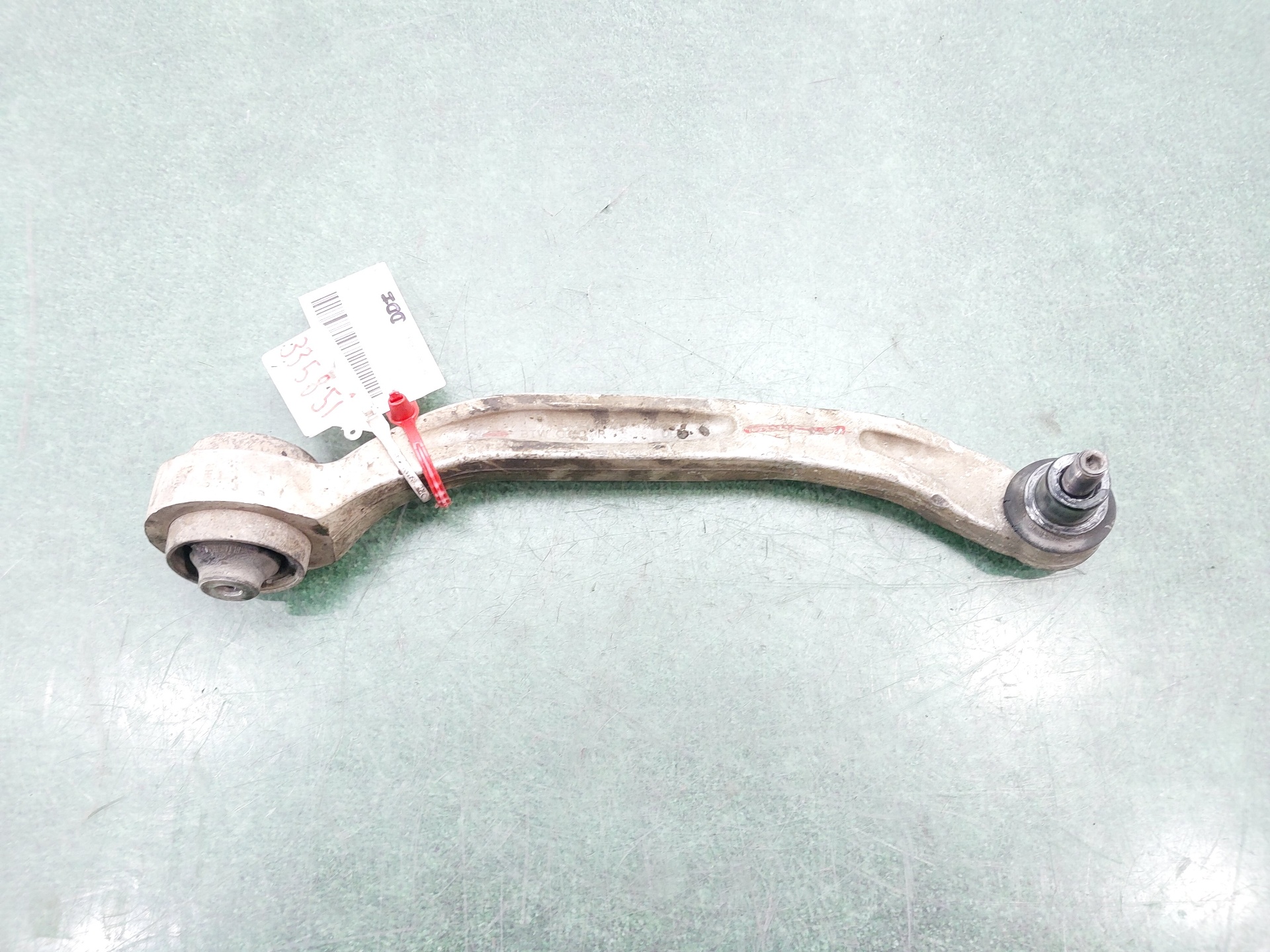 TOYOTA A6 C6/4F (2004-2011) Braț de control inferior dreapta față 4F0407694H 24759779