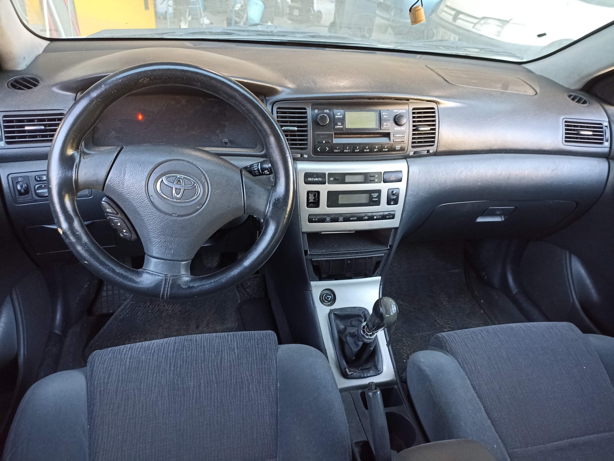 TOYOTA Corolla E120 (2000-2008) Другая деталь 884500F110 22457506