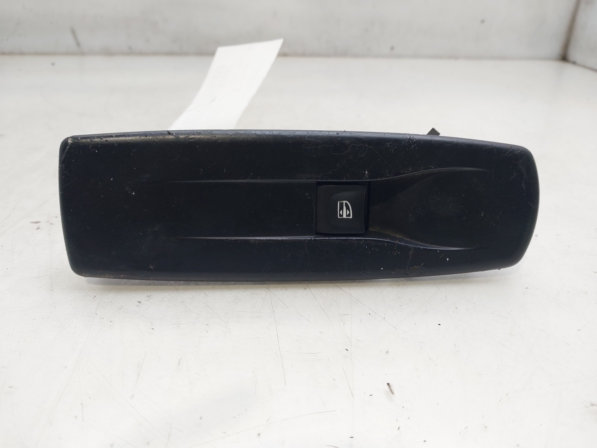 VAUXHALL Megane 3 generation (2008-2020) Front Right Door Window Switch 809600004R 23525087