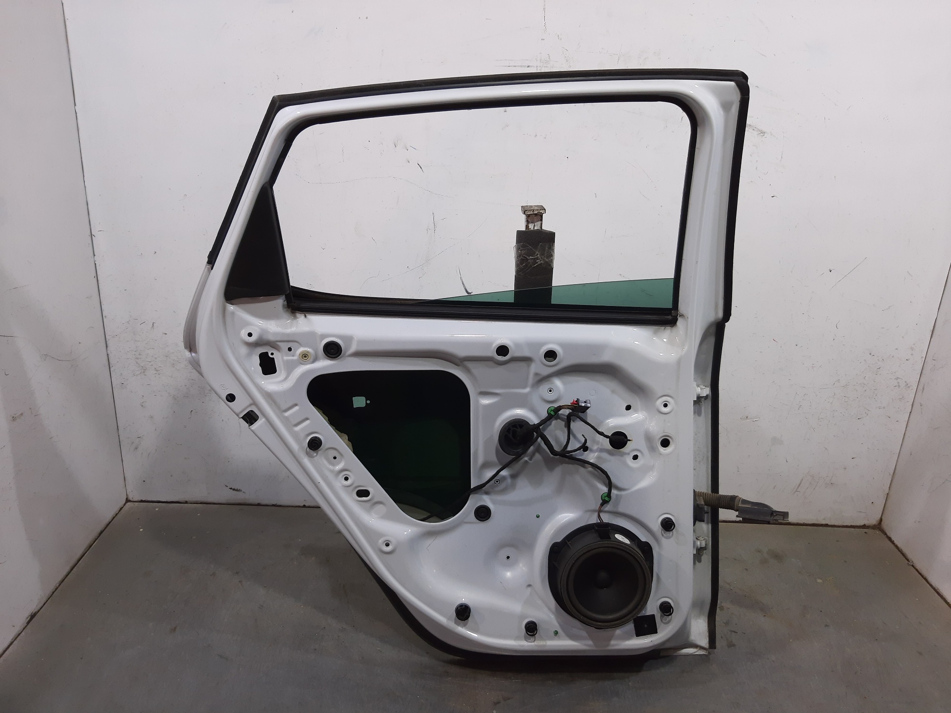 SEAT Leon 3 generation (2012-2020) Rear Left Door 5F4833055 22484578