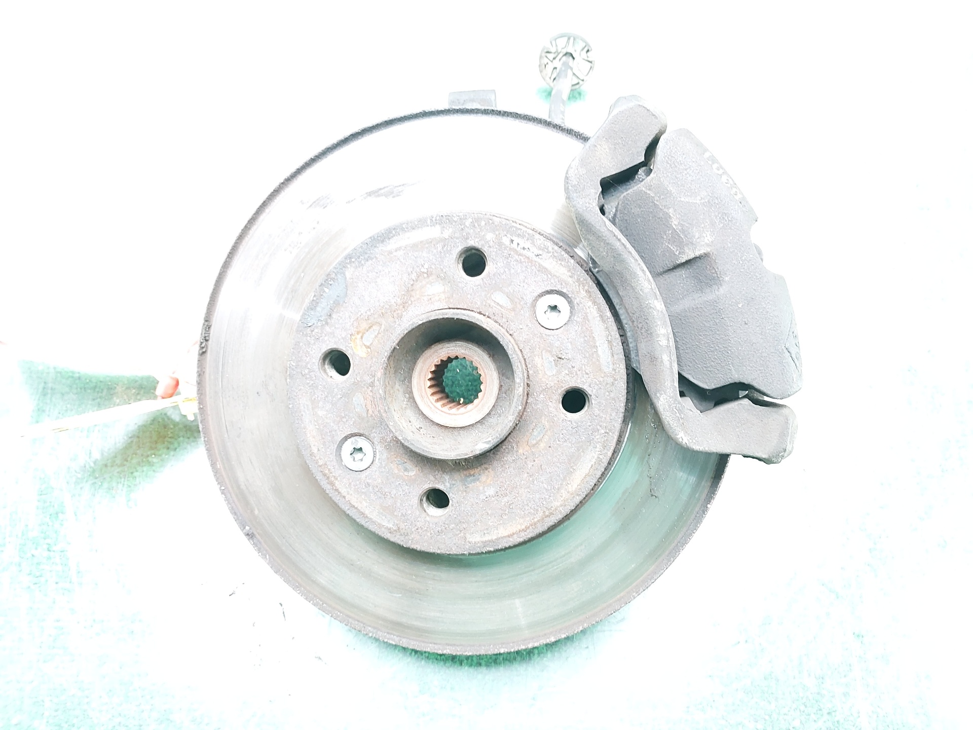 RENAULT Megane 2 generation (2002-2012) Front Right Wheel Hub 8200150223 23012379