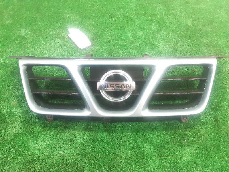 NISSAN X-Trail T30 (2001-2007) Radiator Grille 623108H700 22042768