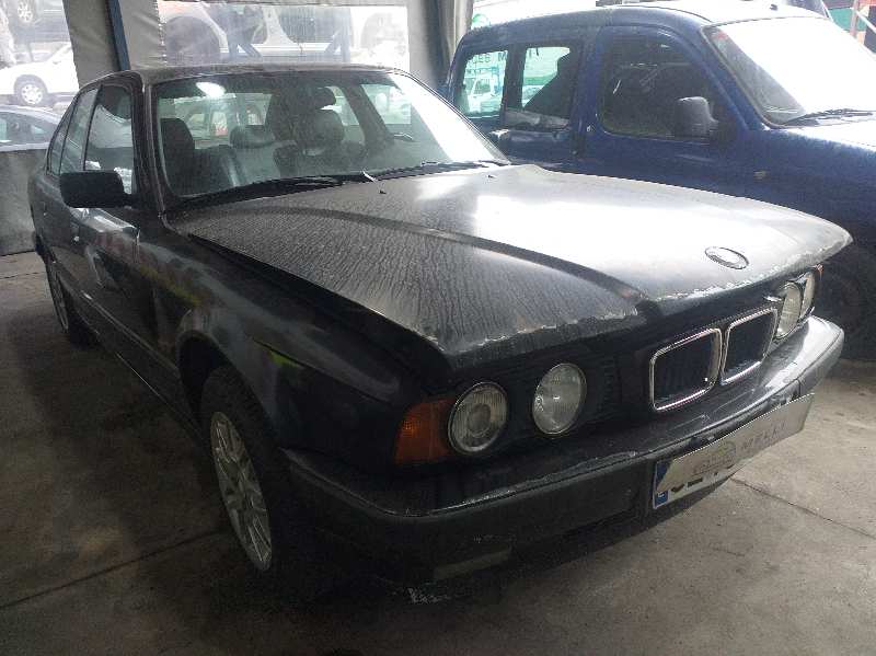 BMW 5 Series E34 (1988-1996) Autres pièces du compartiment moteur 2243259 18480445