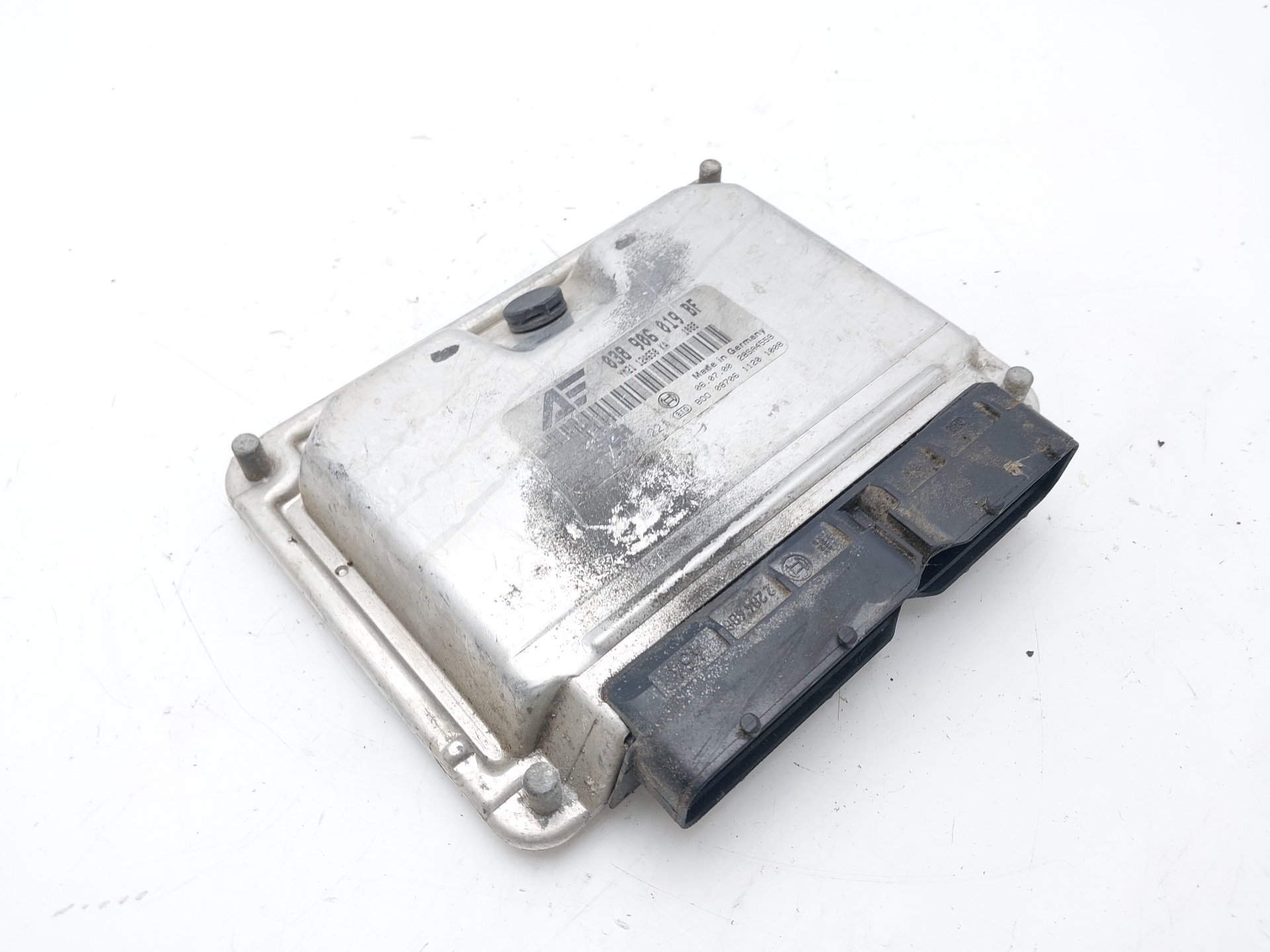 DAIHATSU Galaxy 1 generation (1995-2006) Engine Control Unit ECU 038906019BF 24119979