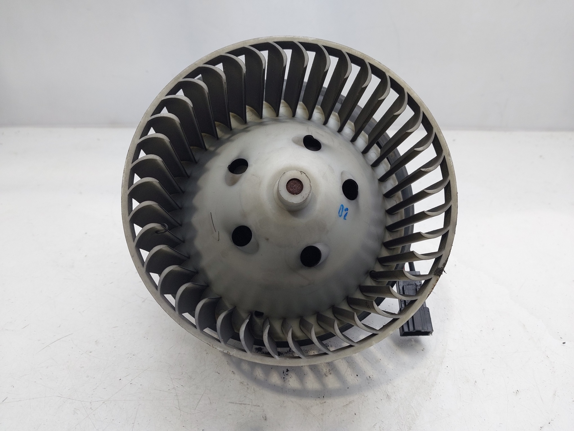 Heater fan F9Q752 52491976 de Renault Laguna ii grandtour (kg0/1_) 2001-2006 101 CV