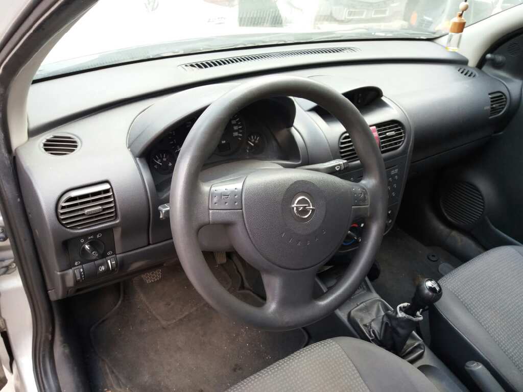 OPEL Corsa C (2000-2006) Kondicionieriaus siurblys (kompresorius) 13106850 20169719