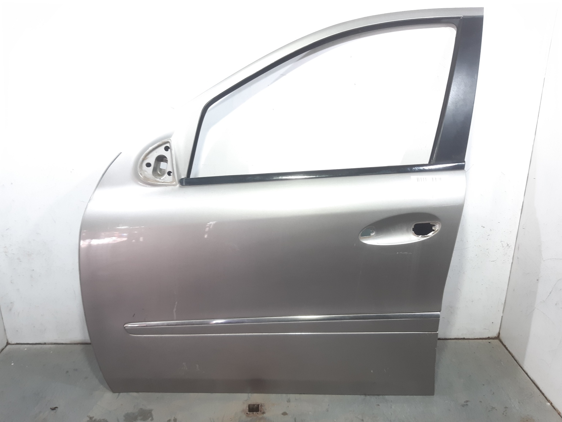 MERCEDES-BENZ M-Class W164 (2005-2011) Front Left Door 164720090564 20391157