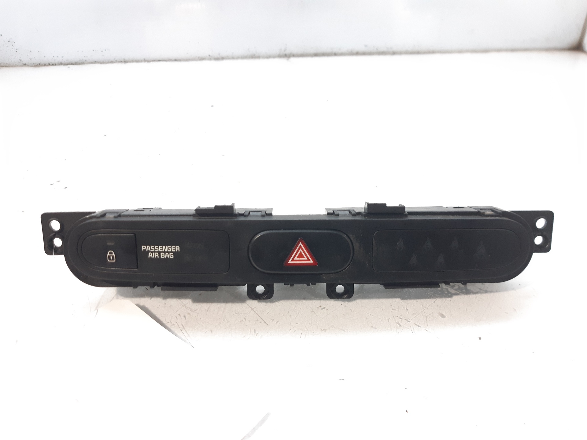 KIA Carens 3 generation (RP) (2013-2019) Hazard button 299120106 22219696