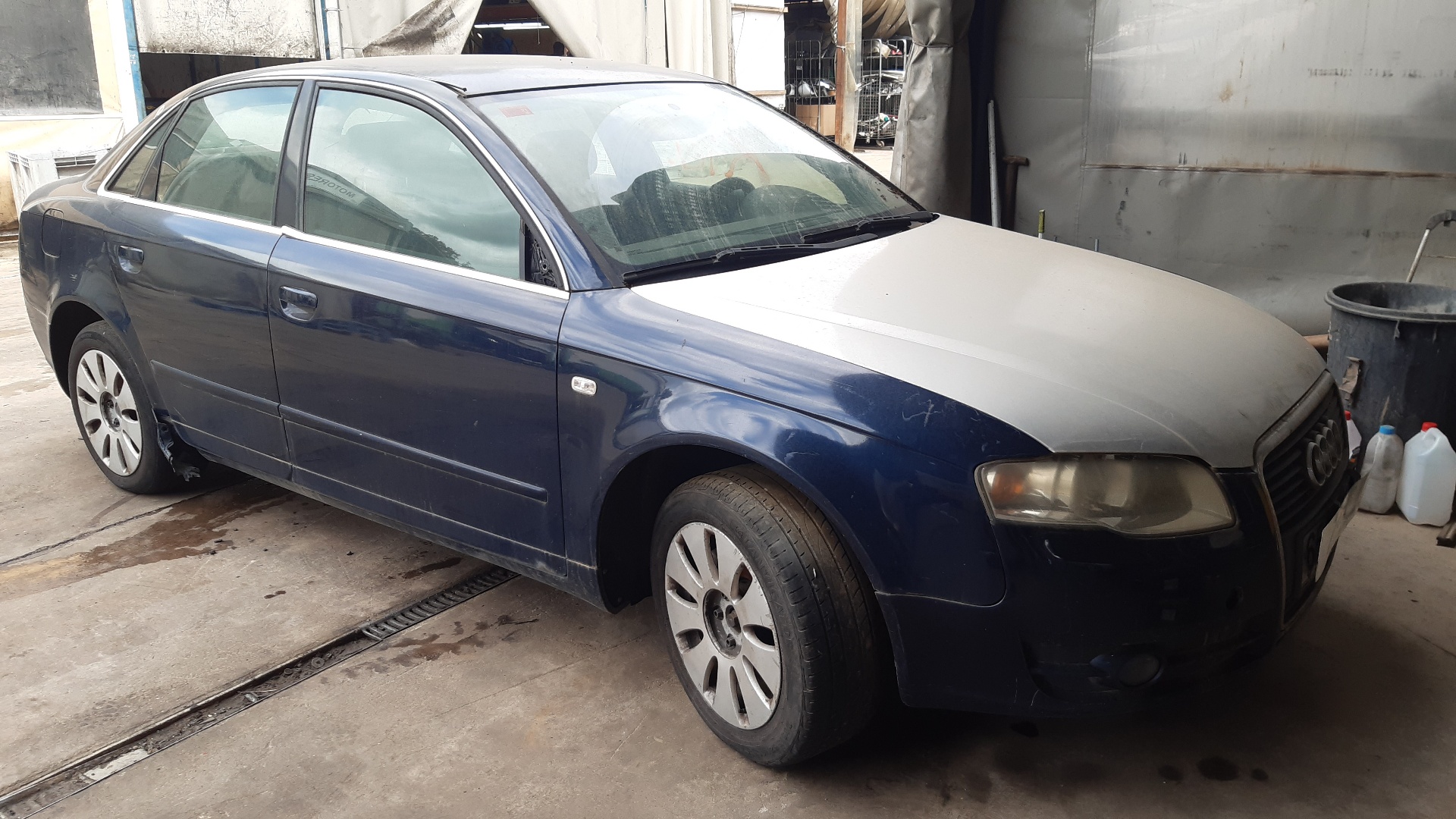 AUDI A4 B6/8E (2000-2005) Стъклоповдигач на задна лява врата 8E0839461C 24055140