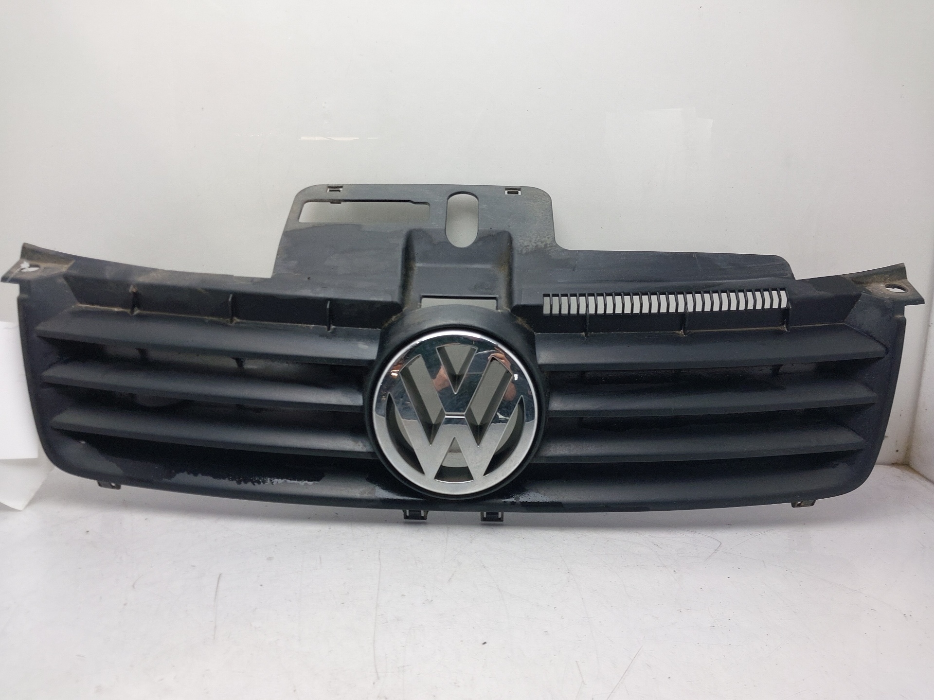 VOLKSWAGEN Polo 4 generation (2001-2009) Radiator Grille 6Q0853651 22481519