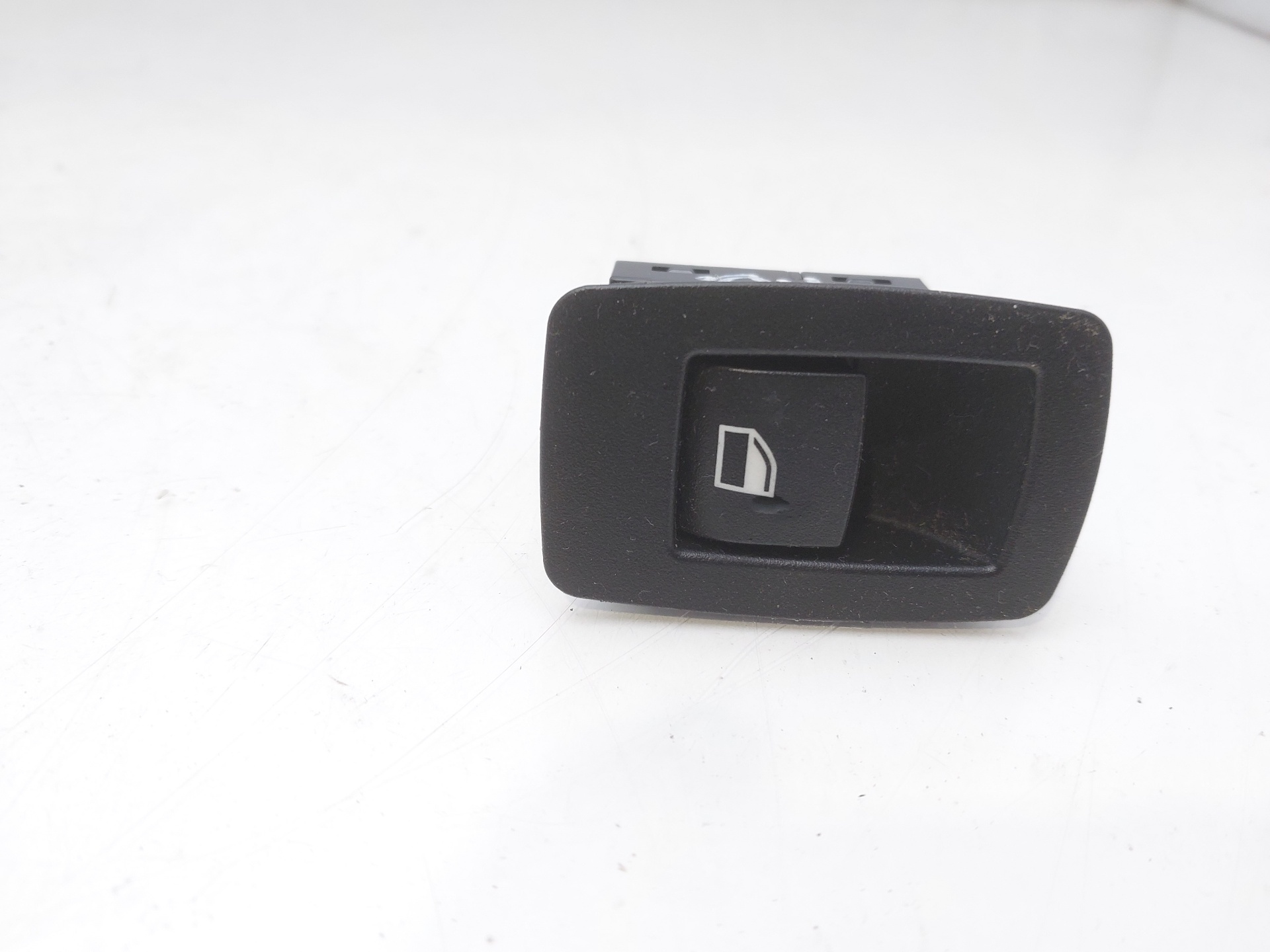 BMW 3 Series F30/F31 (2011-2020) Rear Right Door Window Control Switch 920810602 24108369