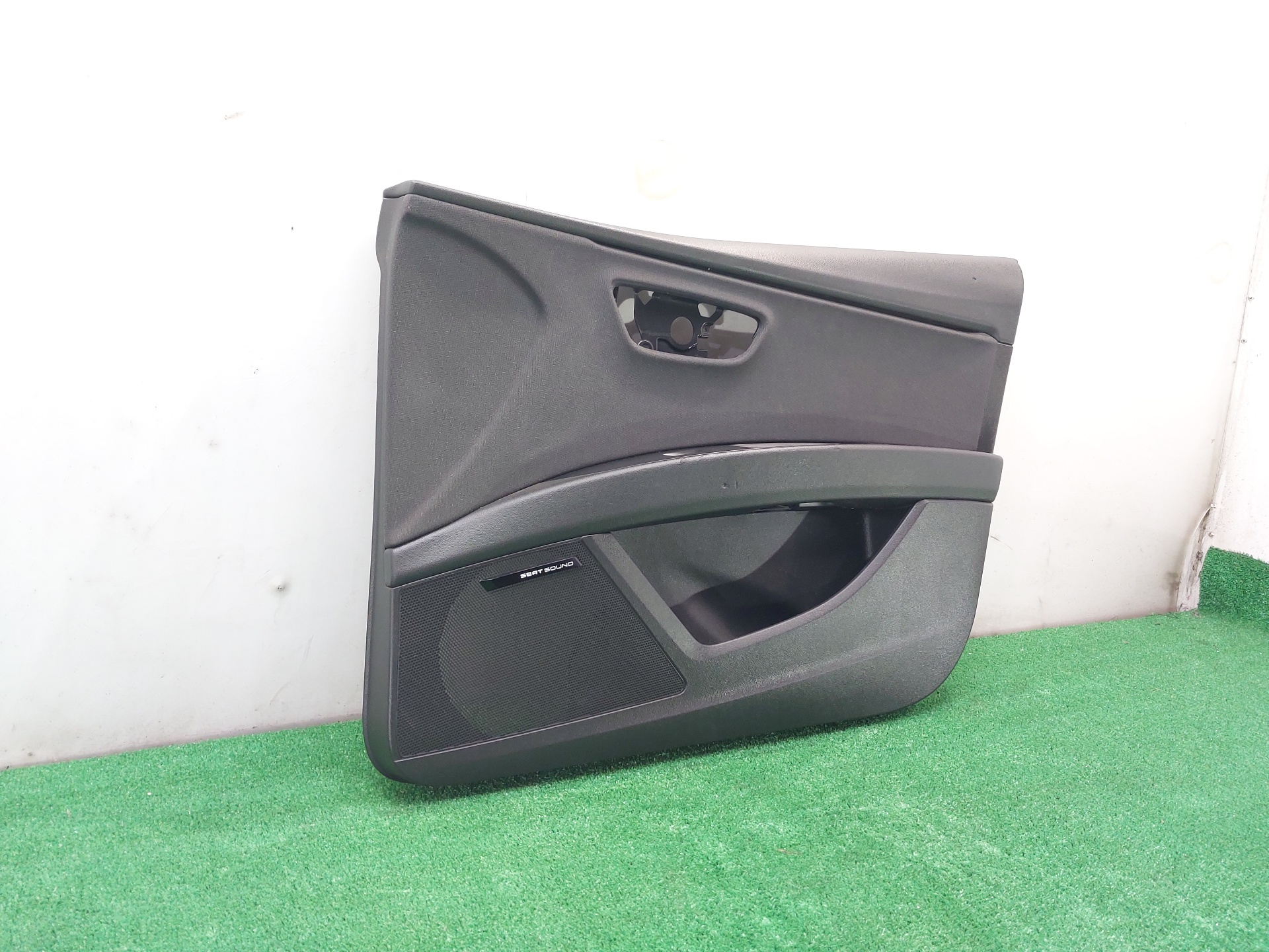 SEAT Leon 3 generation (2012-2020) Front Right Door Panel 5F4867132,35.919KMS,5PUERTAS 21238632