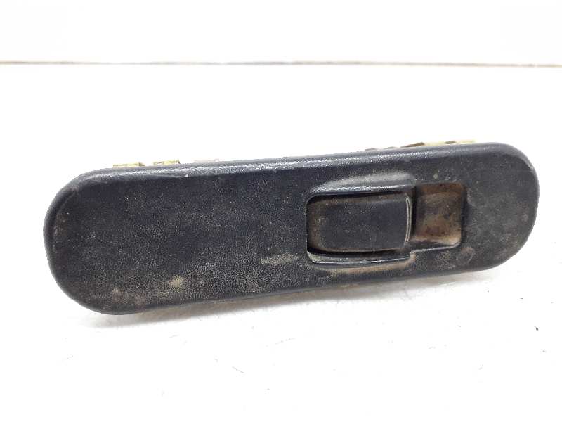 MITSUBISHI L200 3 generation (1996-2006) Кнопка стеклоподъемника задней правой двери MR228167 20185531