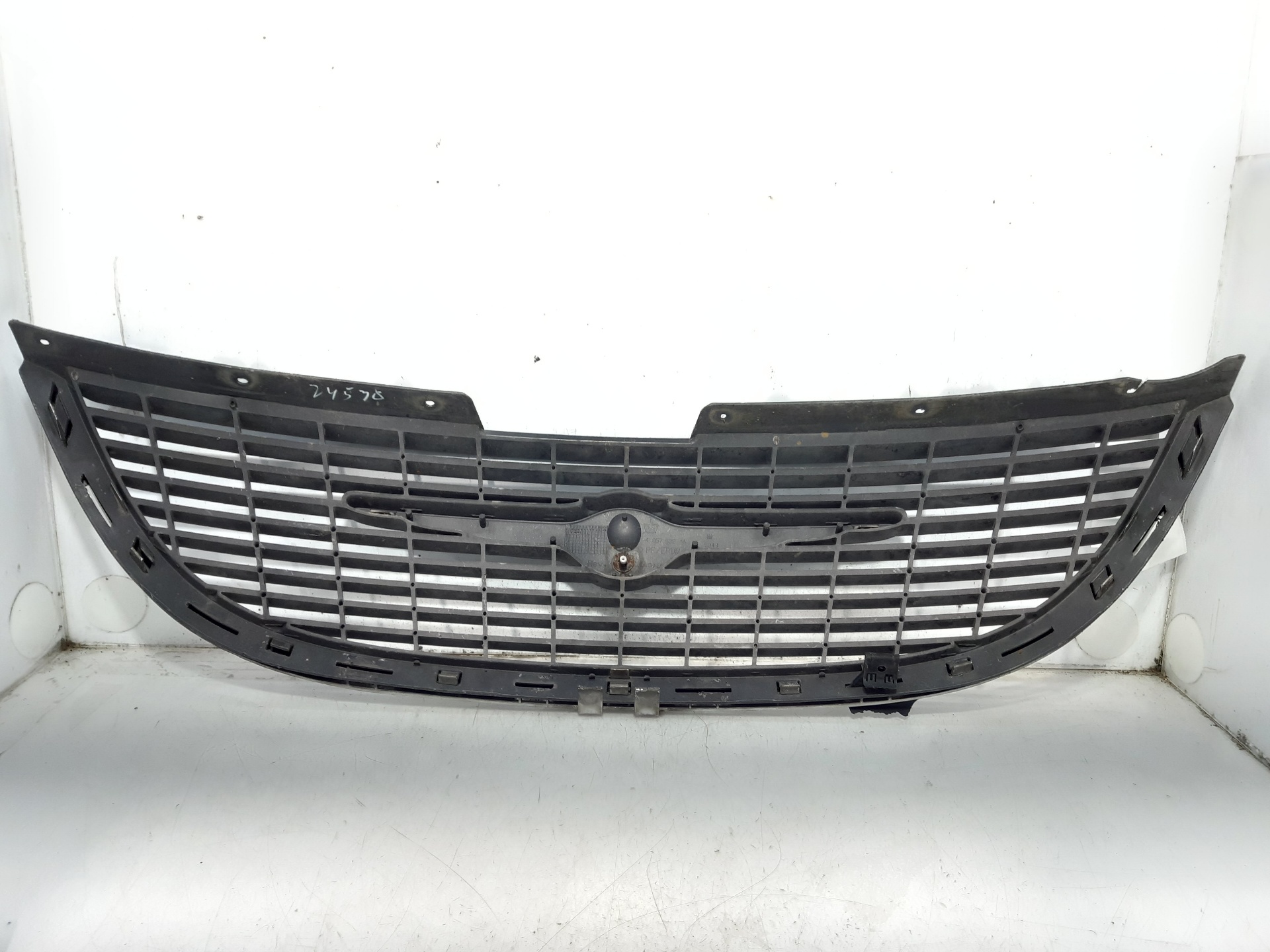 CHRYSLER Sebring 2 generation (2001-2007) Grila radiatorului 4857522AA 18709739