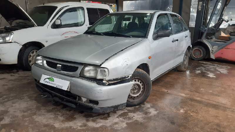 SEAT Cordoba 1 generation (1993-2003) Главина на предно дясно колело 1H0407256B 18605880