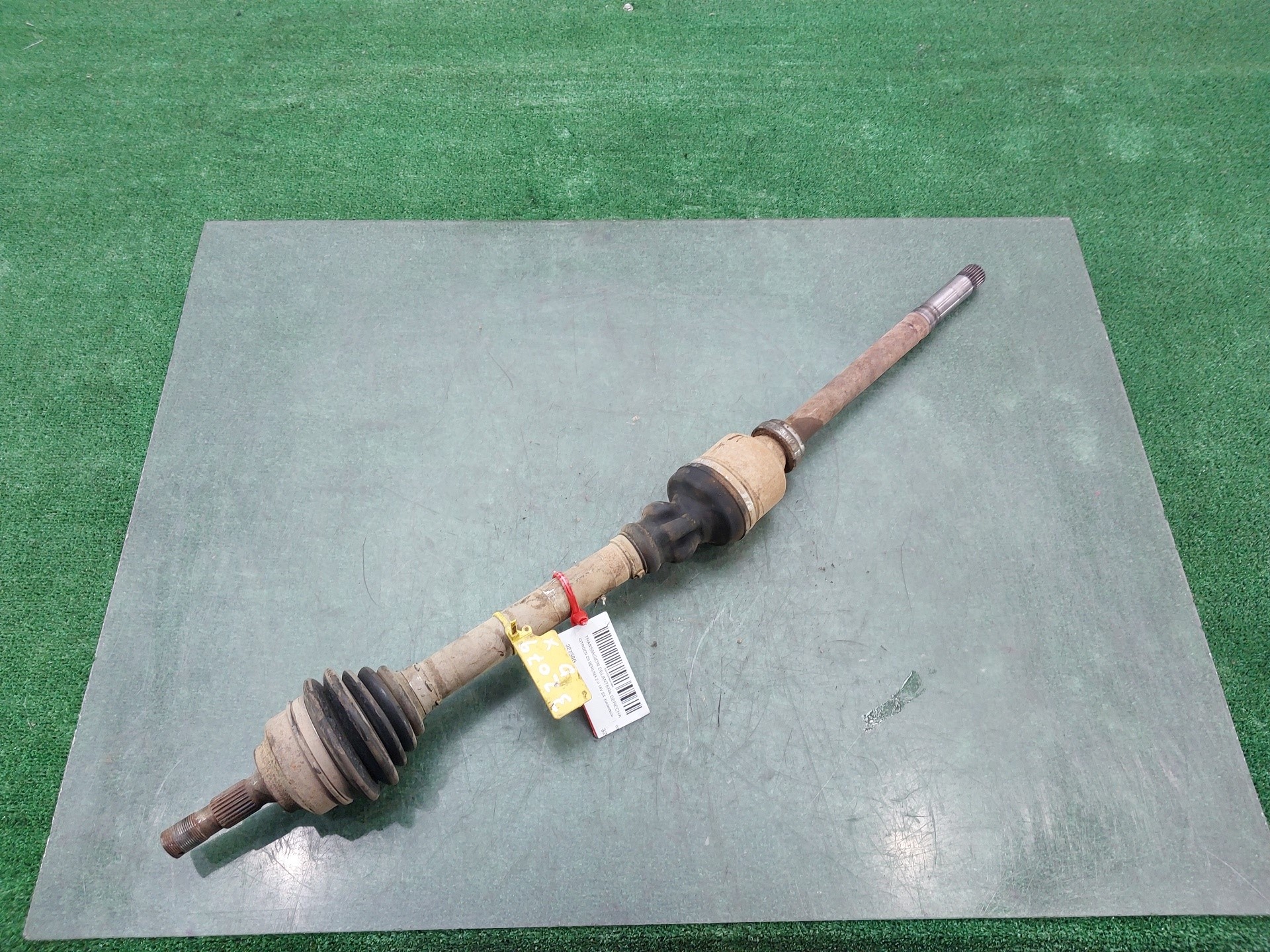 CITROËN C5 1 generation (2001-2008) Front Right Driveshaft 32738G 26587416