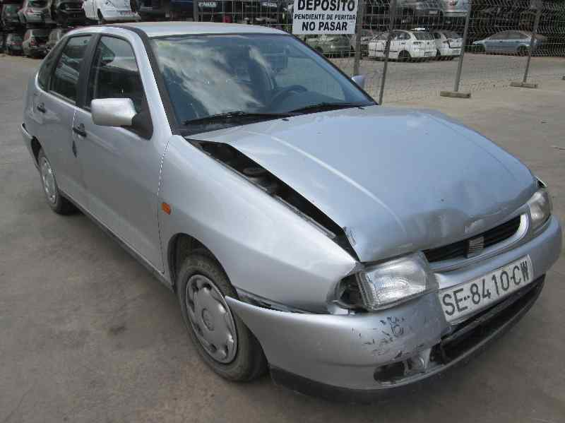 SEAT Ibiza 2 generation (1993-2002) Зеркало передней правой двери 415312302 20165447