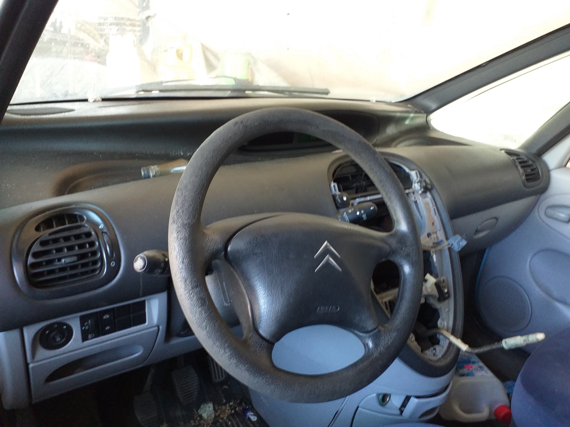 CITROËN Xsara Picasso 1 generation (1999-2010) Poignée d'ouverture interne arrière droite 9631487677 24130419