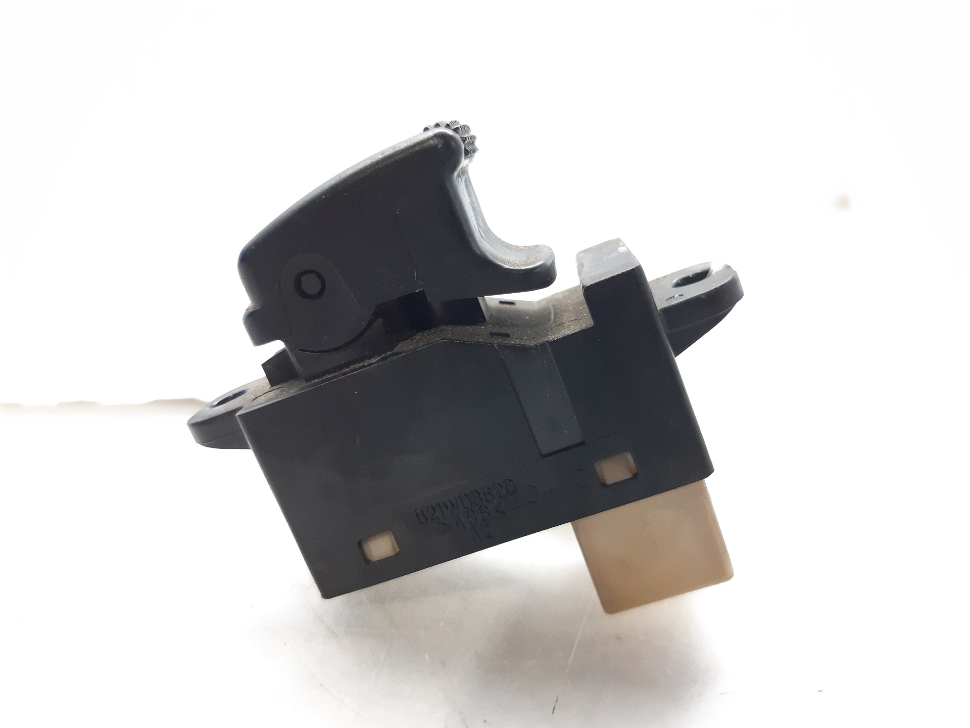 KIA Rio 1 generation (2000-2005) Rear Right Door Window Control Switch 935782D000 22019275