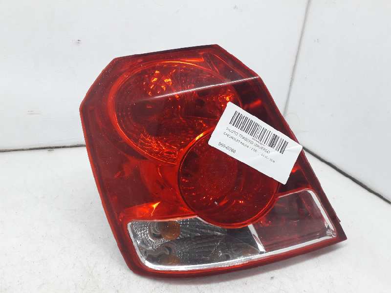Feu arrière gauche B12S1 96540268 de Chevrolet Aveo / kalos hatchback (t200) 2003-0 72 CV con 124435 km