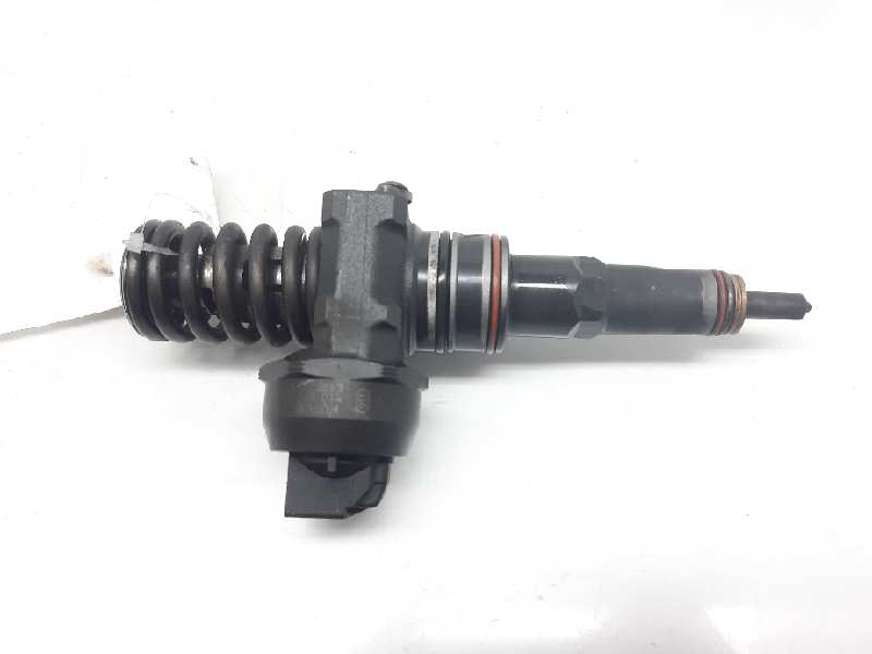 VOLKSWAGEN Bora 1 generation (1998-2005) Fuel Injector 038130073AQ 18486313