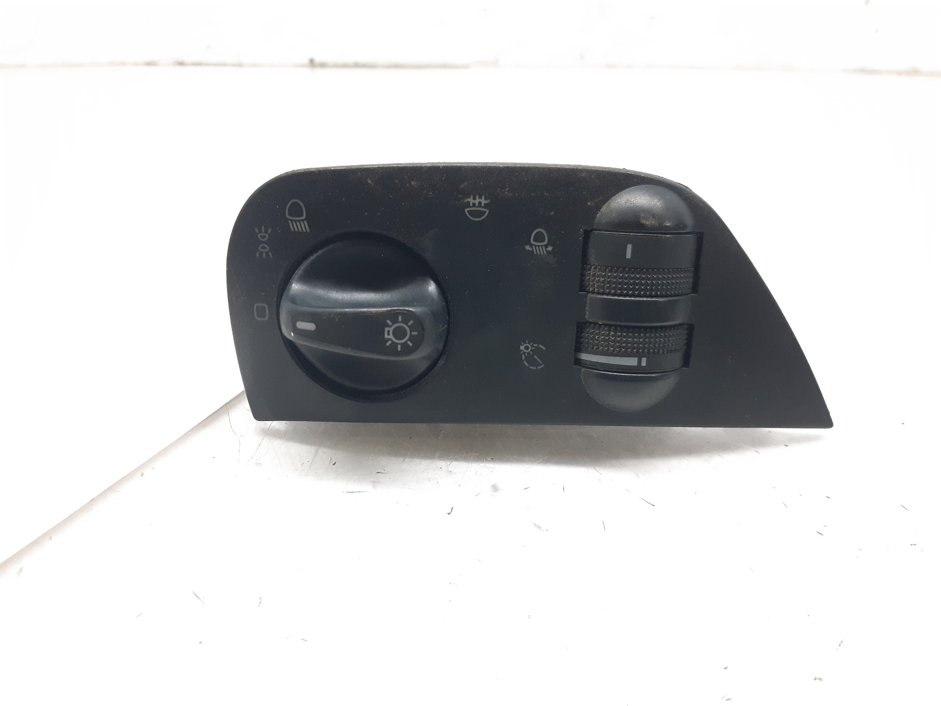 NISSAN Cordoba 1 generation (1993-2003) Headlight Switch Control Unit 6K1941531B 18719528