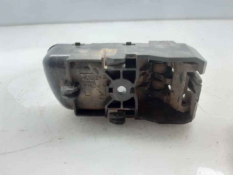 NISSAN Galinė dešinė vidinė atidarymo rankelėlė 806712S41A 24127973