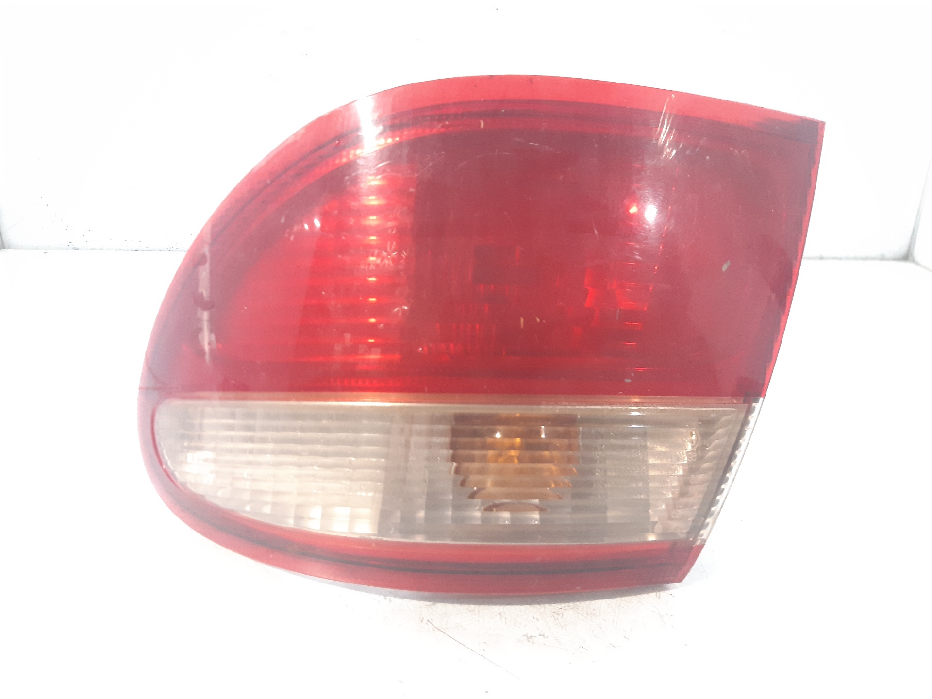 NISSAN Almera N16 (2000-2006) Rear Right Taillight Lamp 26550BN026 24045638