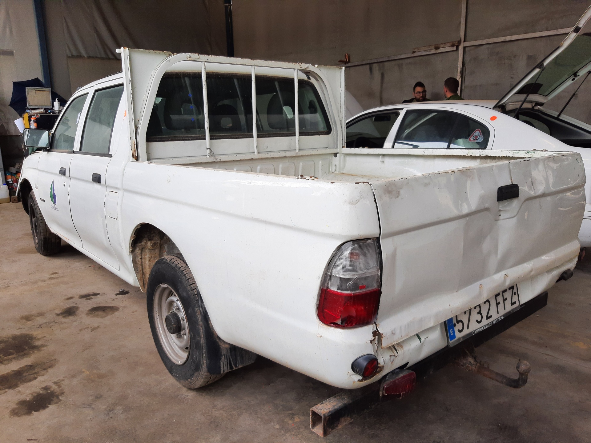 MITSUBISHI L200 3 generation (1996-2006) Bal oldali napellenző MR732271 22301499