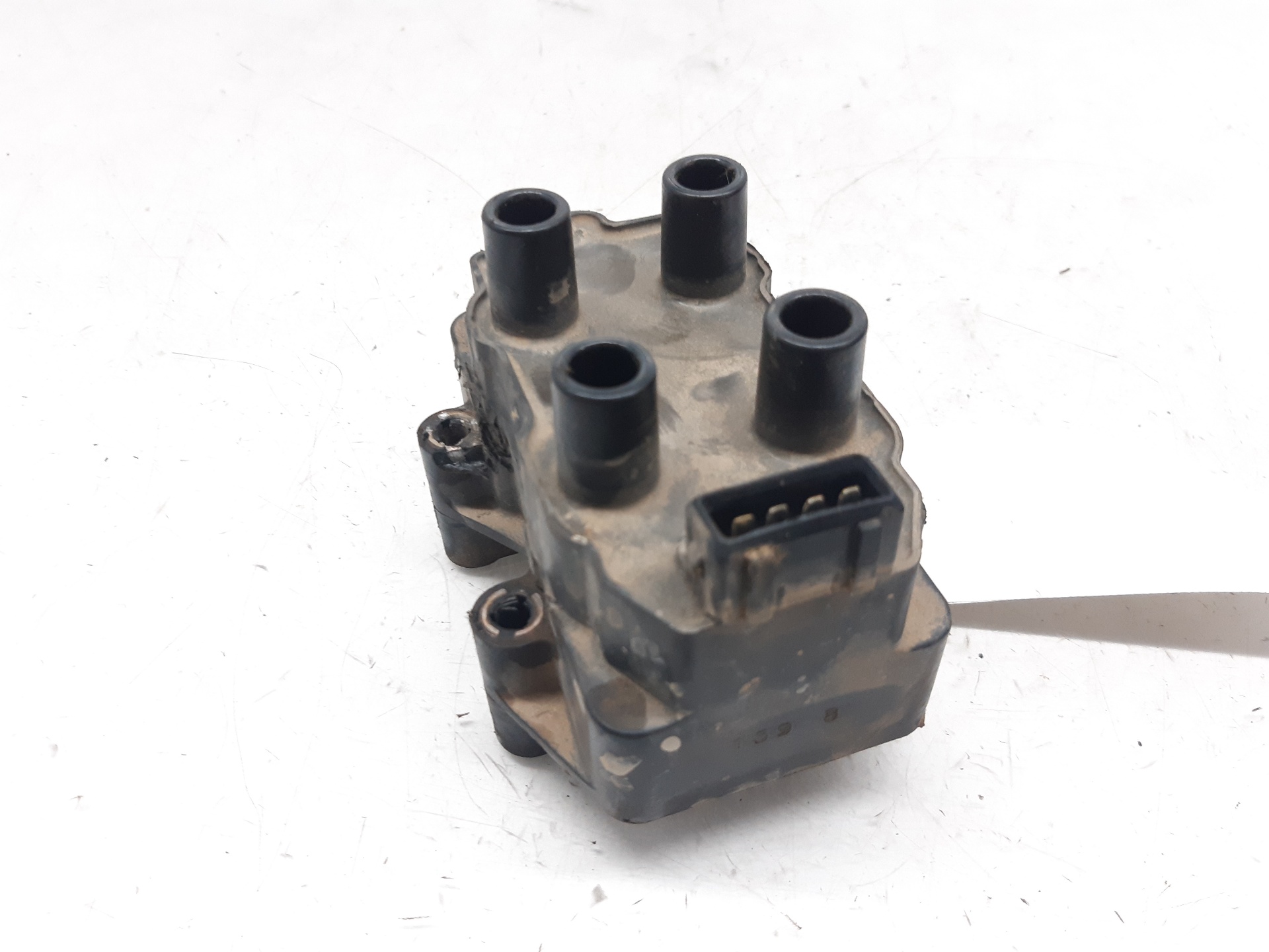 CITROËN Saxo 2 generation (1996-2004) High Voltage Ignition Coil 2526040A 18706753