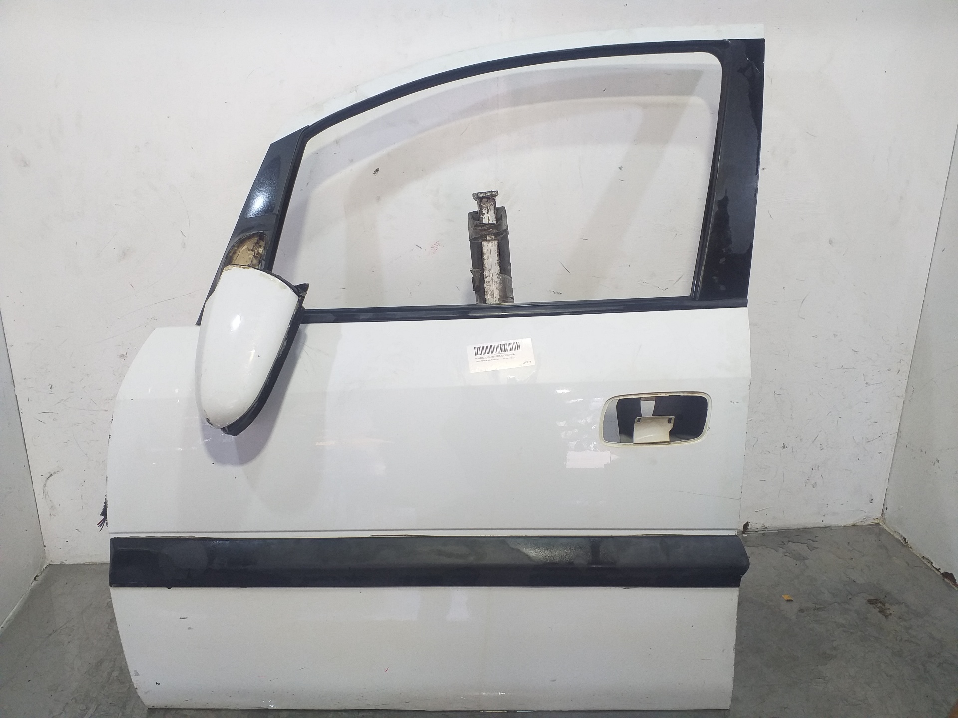 OPEL Astra F (1991-2002) Front Left Door 13189979 25435259