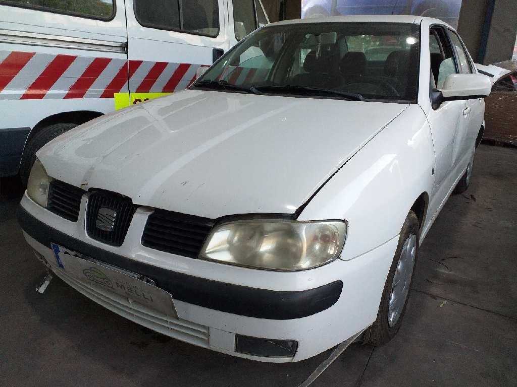 SEAT Cordoba 2 generation (1999-2009) Bakre höger bakljuslampa 6K5945092F 24126802