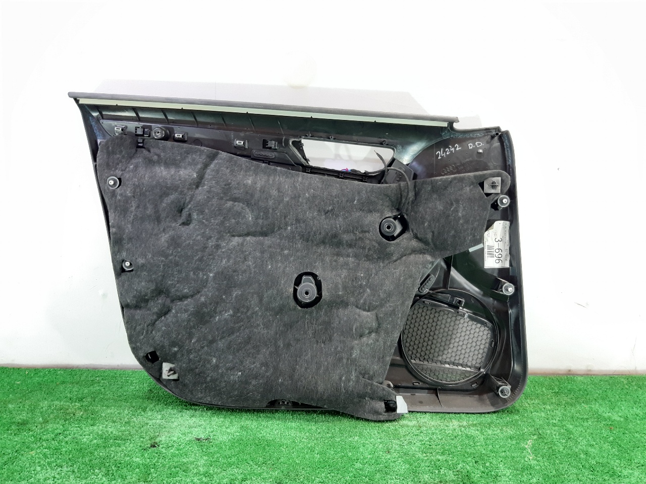 AUDI A5 8T (2007-2016) Front Right Door Panel 8K1867106 24025420