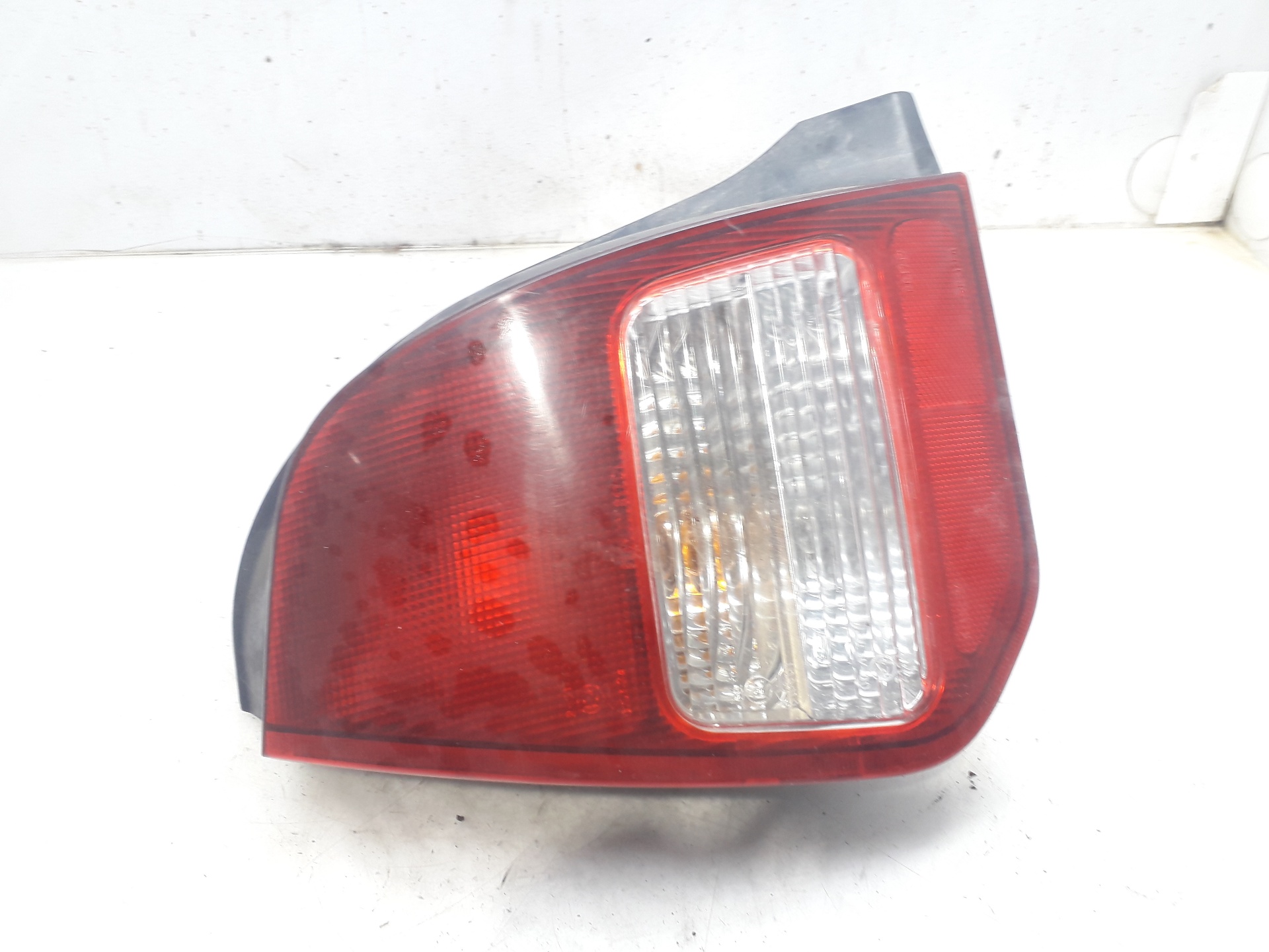 MITSUBISHI Colt 5 generation (1995-2003) Venstre baglygte MR388345 24983134