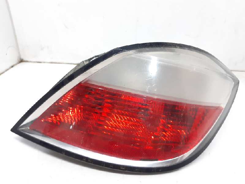 OPEL Astra J (2009-2020) Rear Right Taillight Lamp 462141722 18526824