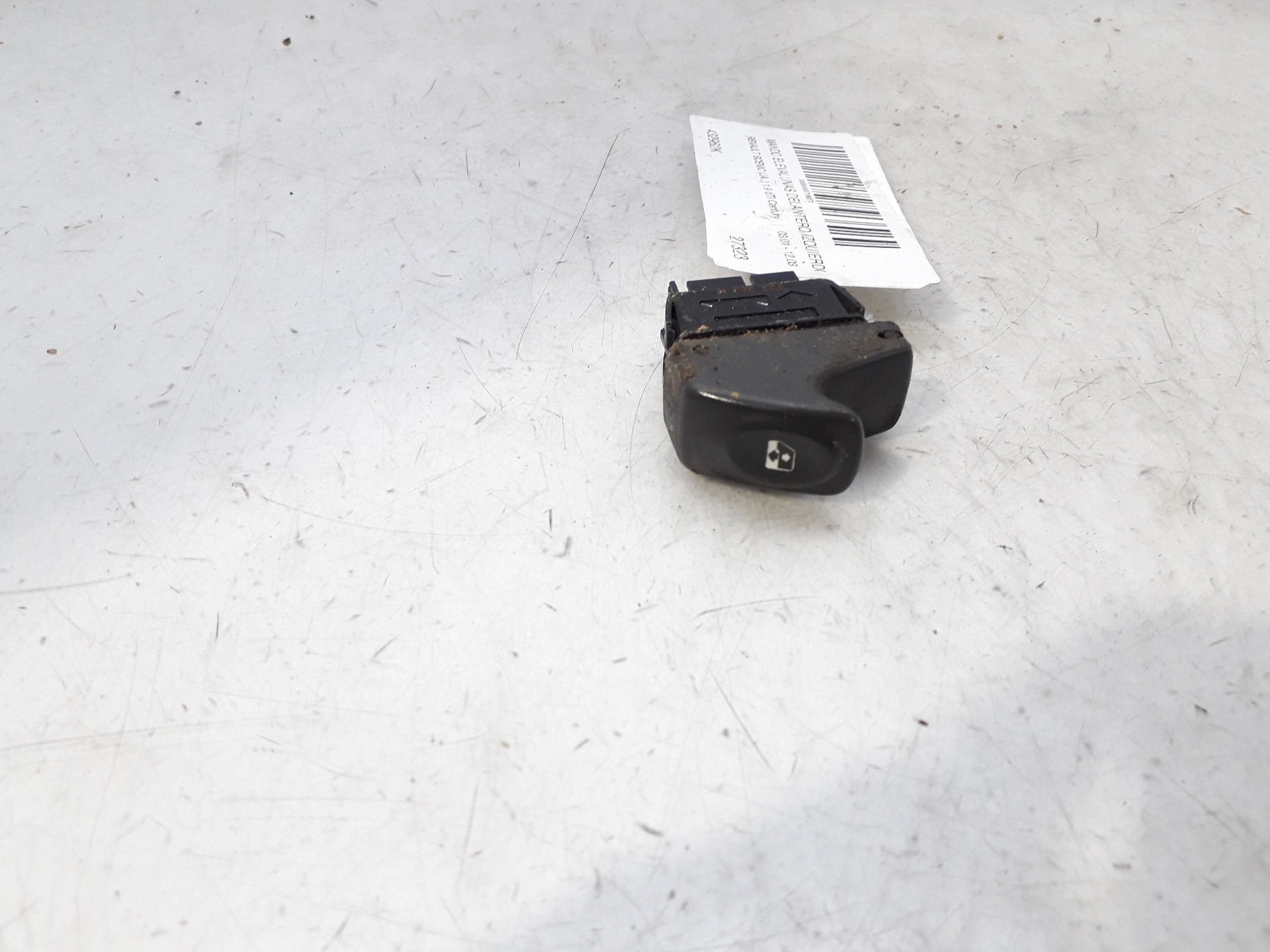 MERCEDES-BENZ Megane 1 generation (1995-2003) Front Left Door Window Switch 432962K 18788202