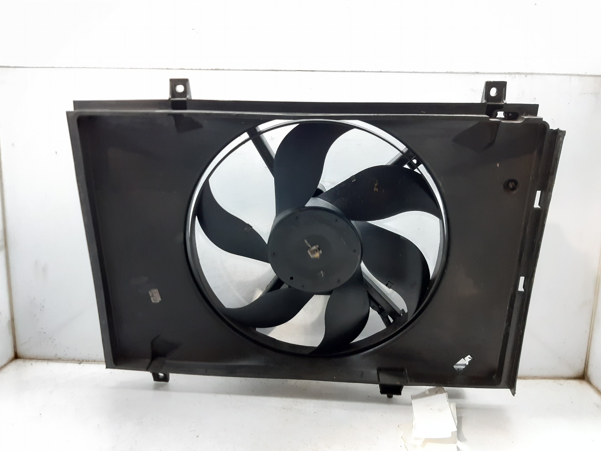 VOLVO V40 1 generation (1996-2004) Ventilateur diffuseur 30882411 18770425