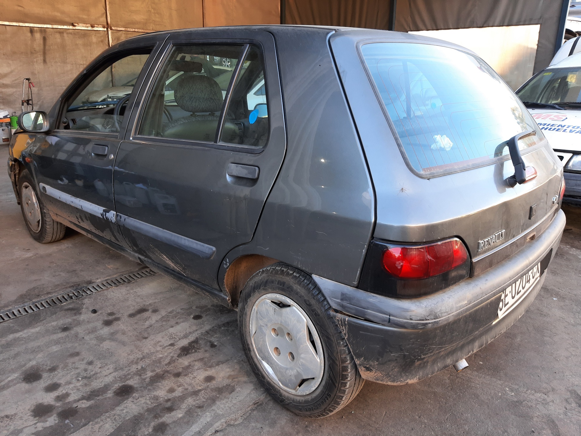 RENAULT Clio 1 generation (1990-1998) Охлаждающий радиатор 7700806575 23017892