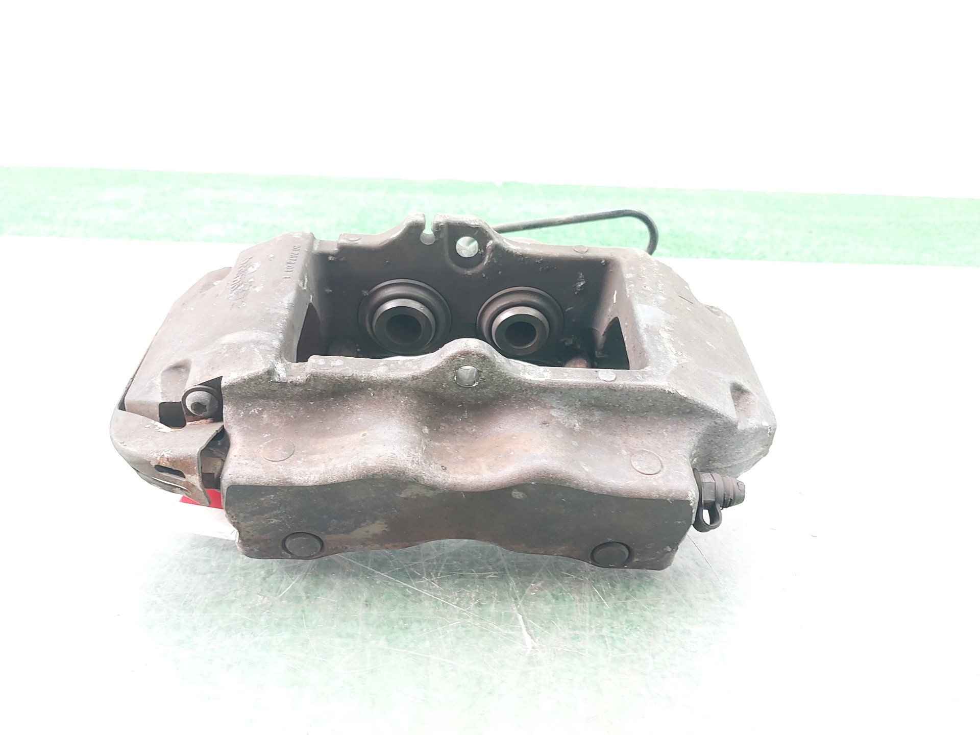 VOLKSWAGEN Touareg 1 generation (2002-2010) Front Left Brake Caliper 7L6615149A 22632104