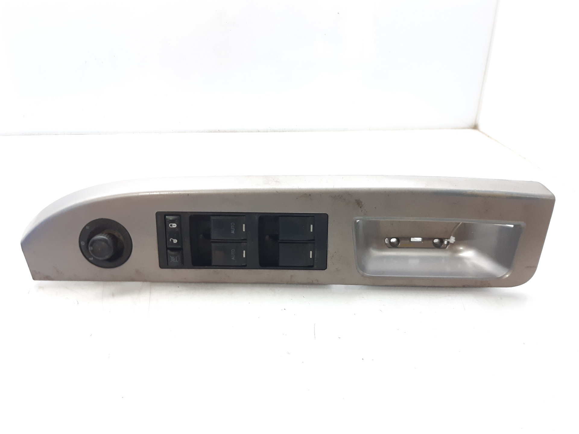 CHRYSLER Sebring Front Left Door Window Switch 04602781AA 18676399