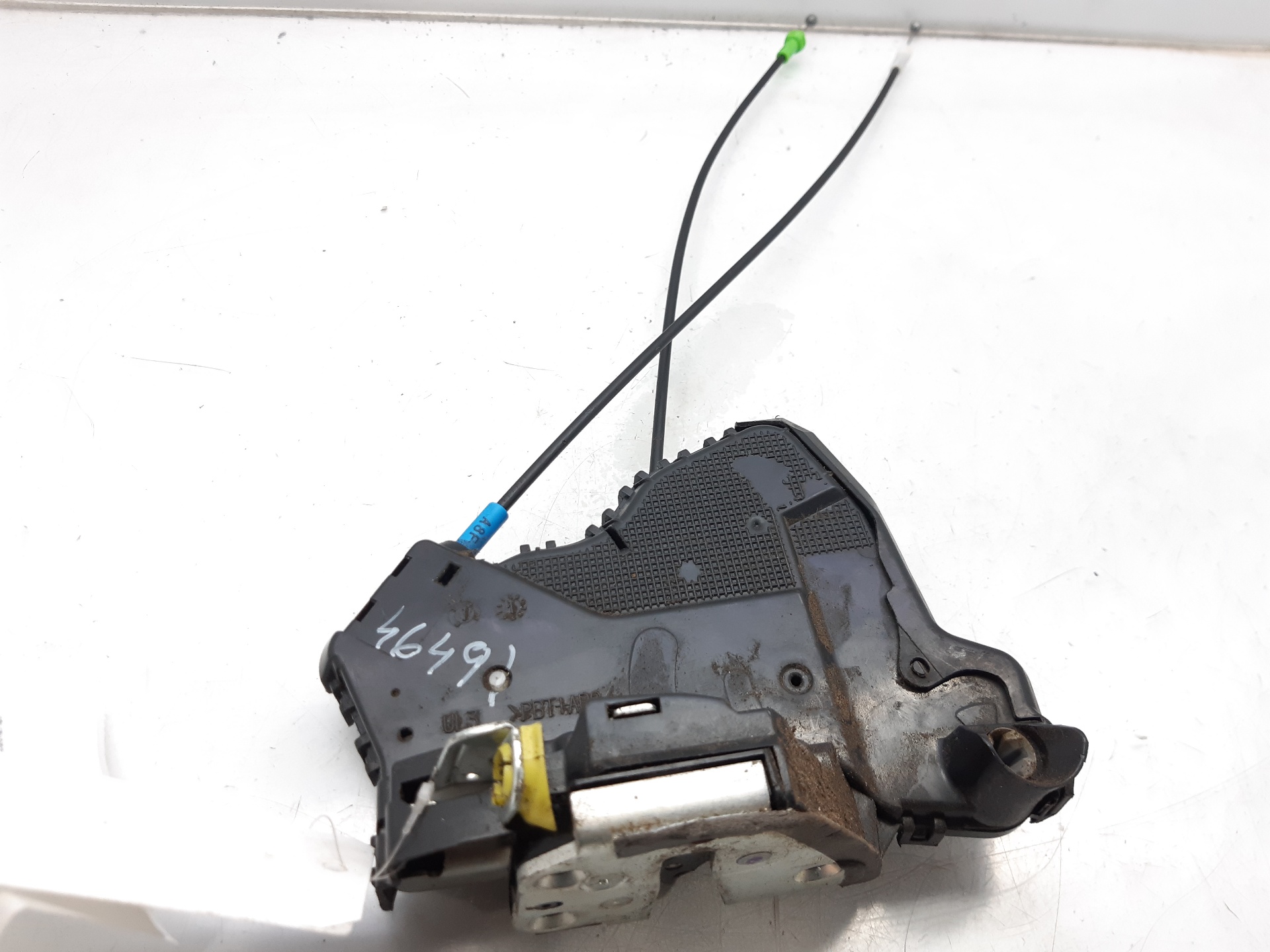 TOYOTA Auris 1 generation (2006-2012) Front Left Door Lock 6904002211 24020912